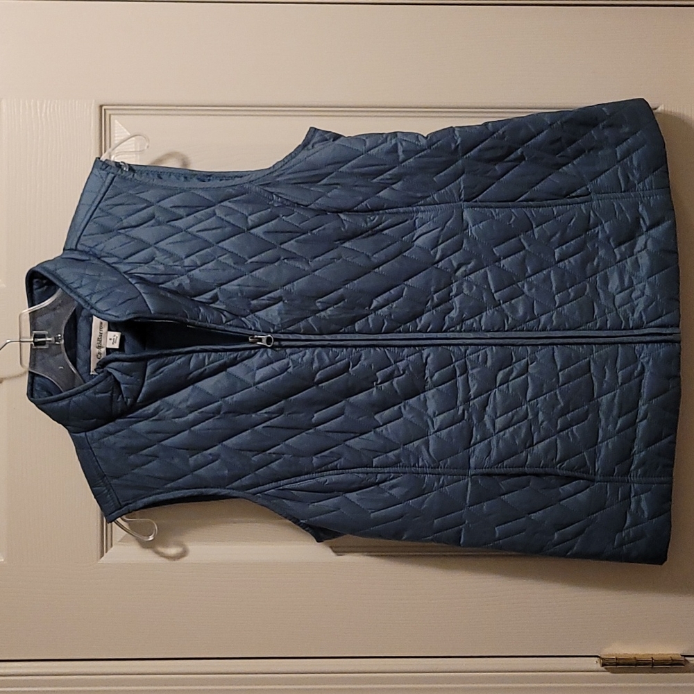 Croft and Barrow Women’s Turquoise Full-zip Vest (size S)